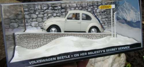 Volkswagen Beetle 1969 white JBond007 1/43 IXO NEW+boxed  #5158 instant wheels