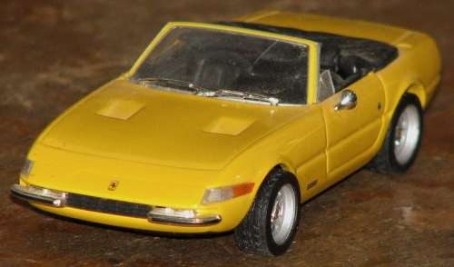 Ferrari 365 GTS 4 1968 Yellow 1/43 HotWheels NEW+showcased  #5200 instant wheels