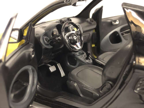 Smart fortwo Cabriolet 2015 black+yellow 1/18 Norev NEW+boxed  #8999 instant wheels