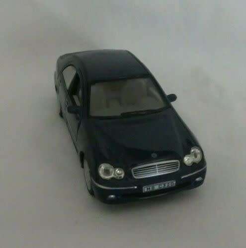 Mercedes-Benz C 320 Avantgarde 2013 dk.blue-met 1/43 Schuco NEW+showcased  #5205 instant wheels