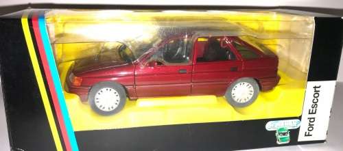 Ford Escort Mk.V 1980 red-metallic 1/24 Schabak NEW+boxed  #2203 instant wheels