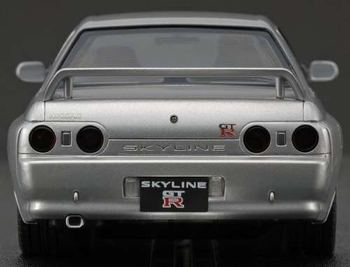 Nissan Skyline GT-R (R32) 1970 jet silver 1/43 IXO NEWinBlister  #5236 instant wheels