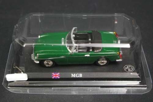MGB Mk II 1962 British Racing Green 1/43 IXO/DelPrado NEWinBlister  #5238 instant wheels