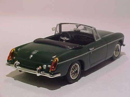 MGB Mk II 1962 British Racing Green 1/43 IXO/DelPrado NEWinBlister  #5238 instant wheels