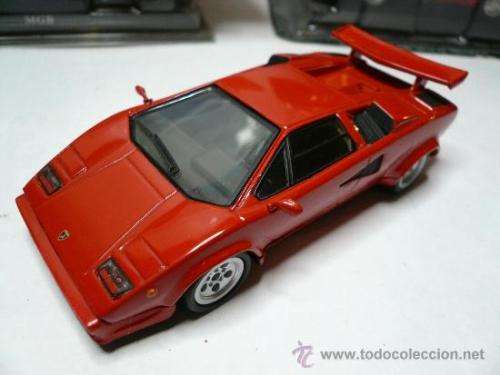 Lamborghini Countach 1985 red 1/43 IXO/DelPrado NEWinBlister  #5242 instant wheels