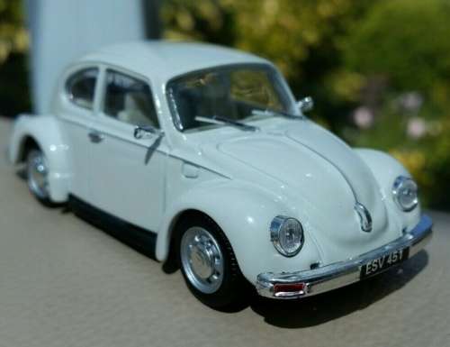 Volkswagen Beetle 1970 white 1/43 IXO/DelPrado NEWinBlister  #5243 instant wheels