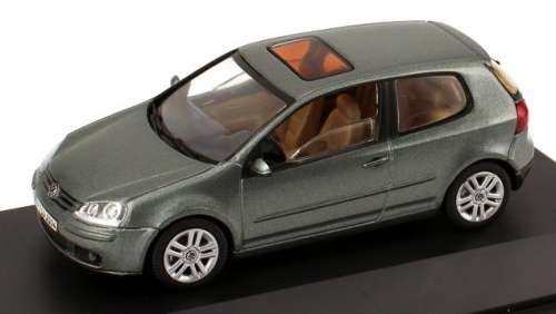 Volkswagen Golf V glass sunroof 2005  green 1/43 Schuco NEW+boxed  #5250 instant wheels
