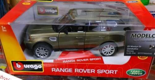 Land Rover Range Rover Sport 2006 khaki-green-met 1/18 Bburago NEW+boxed  #8481 instant wheels