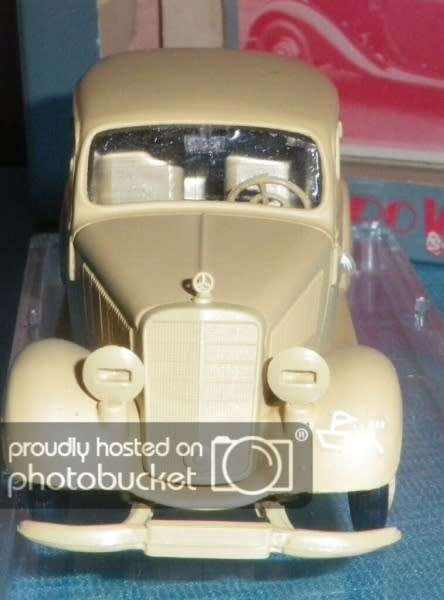 Mercedes-Benz V170 sedan 1939 Afrika Korps khaki 1/43 Vitesse NEW+boxed  #5282 instant wheels