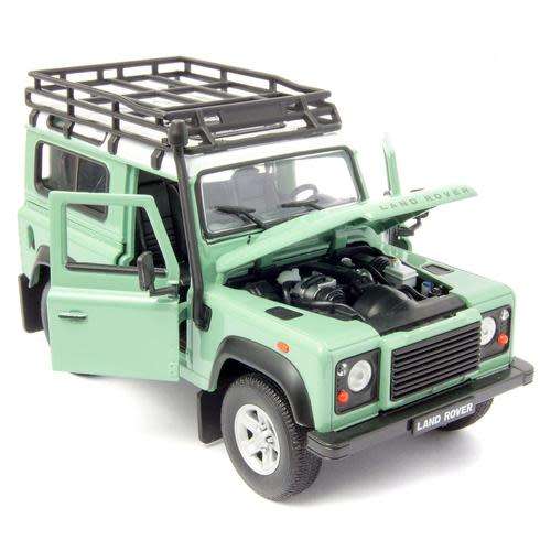 Land Rover Defender swb 1980 green/white +roof-rack 1/24 NEW+boxed  #2218 instant wheels