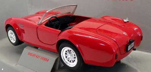 Shelby Cobra 427 plain red 1965  Revell 1:24 NEW+boxed FREE Delivery 2226 instant wheels