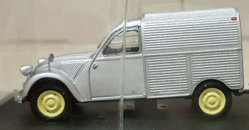 Citroen 2CV LaCamionnette AZU 1955 silver 1/43 Hachette/U.H. NEWinBlister  #5300 instant wheels