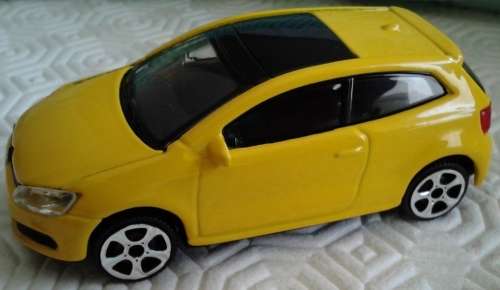 Volkswagen Polo V GTI 6R 2014 yellow Bburago/IT 1:43 NEW+boxed   #5307 instant wheels