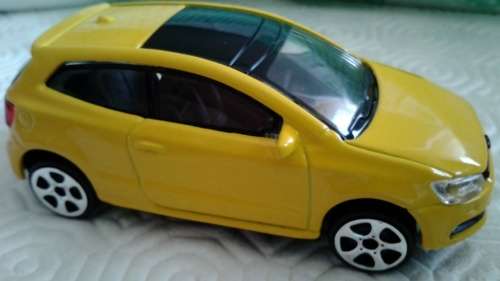 Volkswagen Polo V GTI 6R 2014 yellow Bburago/IT 1:43 NEW+boxed   #5307 instant wheels