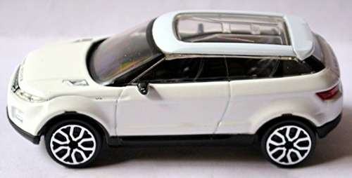 Land Rover LRX (Evoque) Crossover 2011 white 1/43Bbu/IT NEW+boxed  #5311 instant wheels