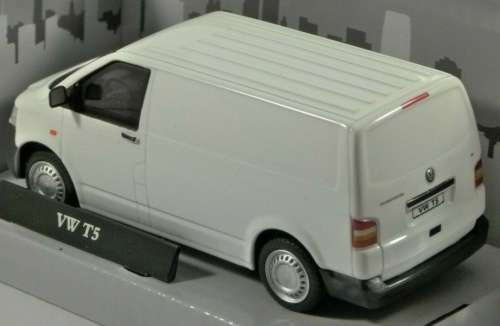 Volkswagen T5 Panelvan 2009 white 1/43 Cararama NEW+boxed  #5312 instant wheels