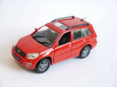 Toyota RAV4 (Mk.II XA20 5.door) 2004 red 1/43 Rastar HighSpeed NEW+boxed  #5315 instant wheels