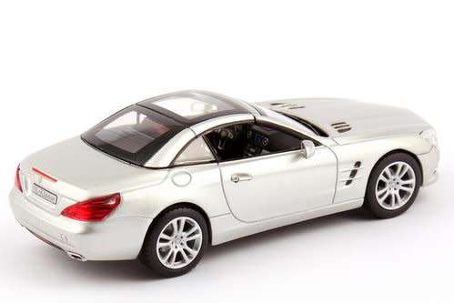 Mercedes-Benz SL 500 (R231) 2012 white-met 1:43 IXO NEW+boxed   #5325 instant wheels