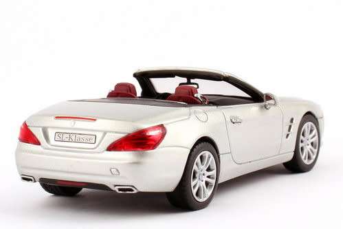 Mercedes-Benz SL 500 (R231) 2012 white-met 1:43 IXO NEW+boxed   #5325 instant wheels
