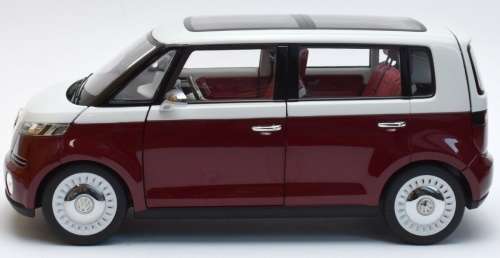Volkswagen Bulli 2011 red+white Norev 1:18 NEW+boxed  #8014 instant wheels