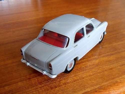 Alfa Romeo Giulietta TI 2000 light blue 1/43 RIO NEW+boxed  #5319 instant wheels