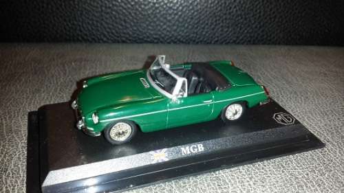 MG-B Roadster 1968 green 1/43 DelPrado/IXO NEWinBOX+blister  #5905 instant wheels