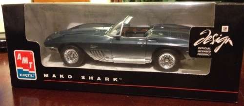 Chevrolet Corvette Mako Shark 1963 blue+silvr 1/24 Ertl NEW+boxed  #2227 instant wheels