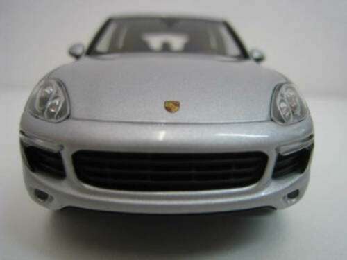 Porsche Cayenne 2014 silver 1/43 Minichamps NEW+boxed  #5327 instant wheels