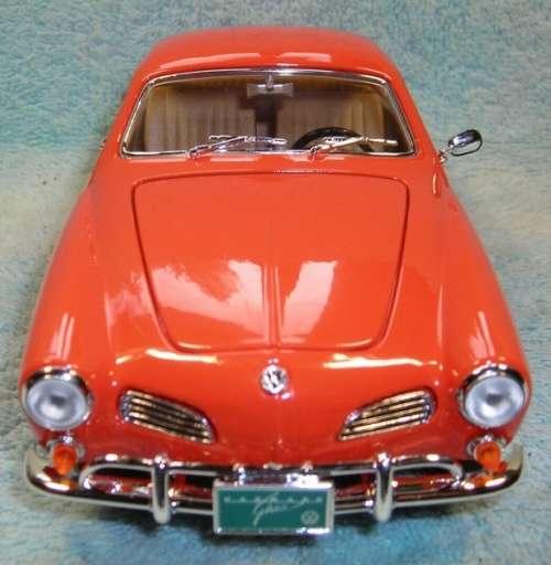 Volkswagen Karmann-Ghia 1966 red 1/18 Road Legends NEW+boxed FREE Delivery #8955 instant wheels