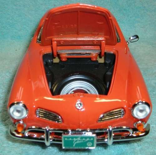Volkswagen Karmann-Ghia 1966 red 1/18 Road Legends NEW+boxed FREE Delivery #8955 instant wheels