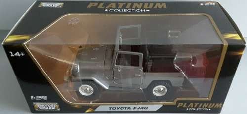 Toyota Landcruiser FJ40 open 1984 silver 1/24 Motormax NEW+boxed  #2234 instant wheels