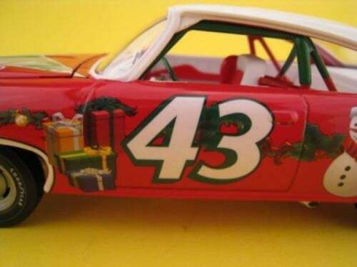 Plymouth Fury 1960 Street Rod red 1/24 ERTL NEW+boxed  #2243 instant wheels