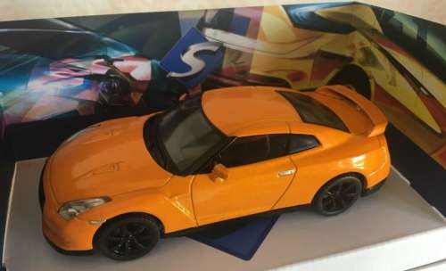 Nissan GTR 2007 orange 1/43 Solido NEW+boxed  #4114 instant wheels