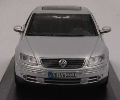 Volkswagen Phaeton 2007 silver 1/43 Minichamps NEW+boxed  #4170 instant wheels