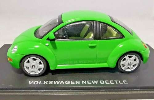 Volkswagen New Beetle 2002 green 1/43 Revell metal NEW+boxed  #4193 instant wheels