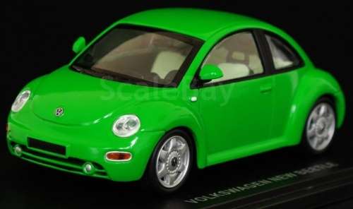 Volkswagen New Beetle 2002 green 1/43 Revell metal NEW+boxed  #4193 instant wheels