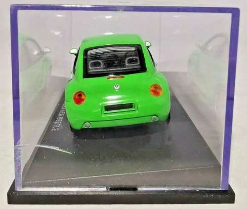 Volkswagen New Beetle 2002 green 1/43 Revell metal NEW+boxed  #4193 instant wheels