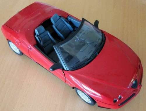 Alfa Romeo Spider 1995 red 1/18 Maisto/Tchibo NEW+boxed  #8061 instant wheels