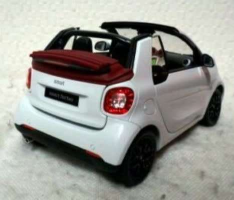 Smart-for-two-Cabriolet 2017 white 1/18 Norev NEW+boxed  #8390 instant wheels