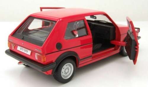 Volkswagen Golf Mk.I GTI 1979 red 1/24 Bburago NEW+boxed  #2251 instant wheels