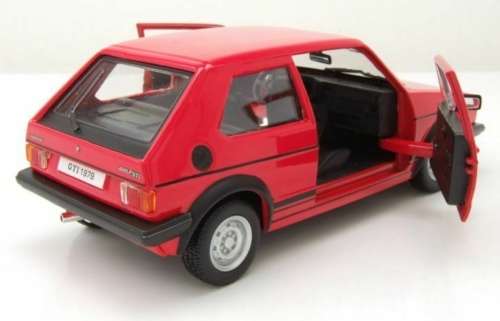 Volkswagen Golf GTI Mk.I 1979 red 1/24 Bburago NEW+boxed  #2252 instant wheels