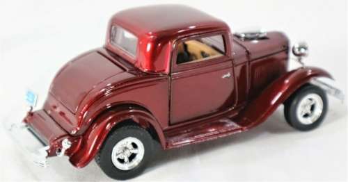 Ford Coupe 1932 red-met 1/24 Motormax NEW+boxed  #2253 instant wheels