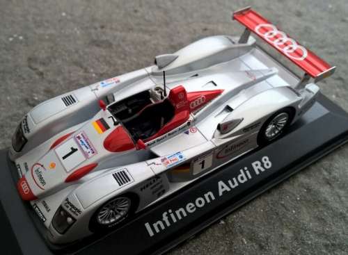 Audi R8 DTM Infineon 2002 #1 12h Sebring 1/43 Minichamp NEW+boxed  #5341 instant wheels