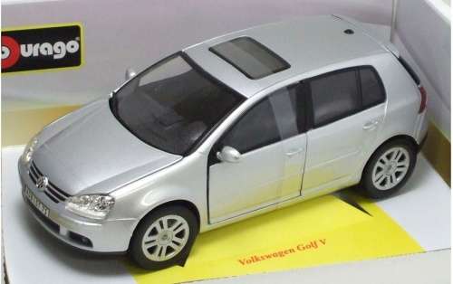 Volkswagen Golf V 2008 silver 1/18 Bburago NEW+boxed  #8822 instant wheels
