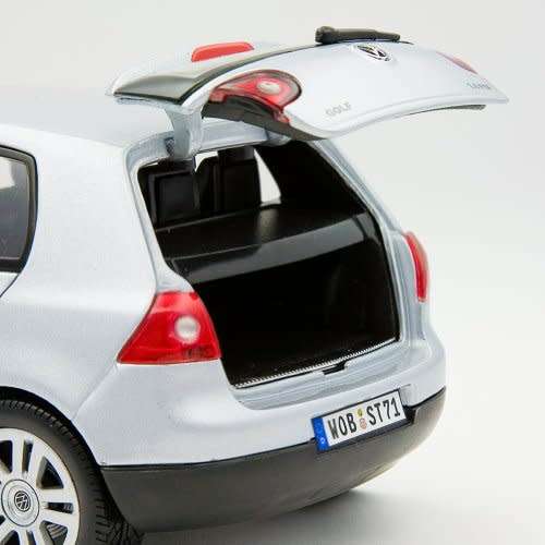 Volkswagen Golf V 2008 silver 1/18 Bburago NEW+boxed  #8822 instant wheels