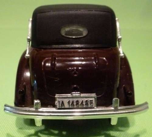 Mercedes-Benz 770K Cabriolet 1937 burgundy 1/43 RIO NEW+showcased  #5351 instant wheels