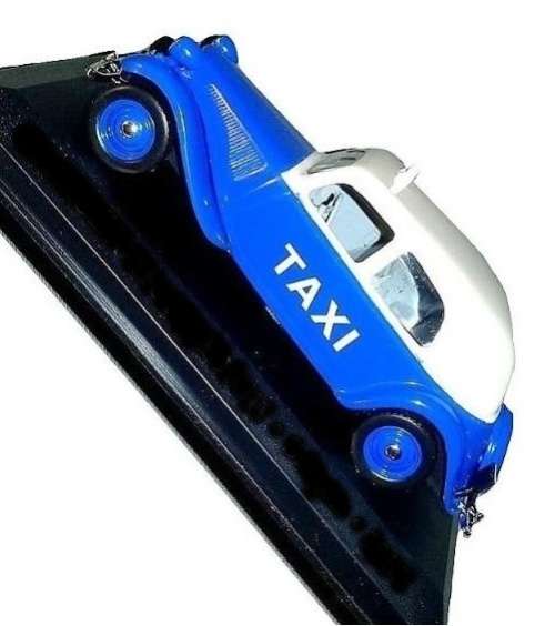 Citroen Traction 11 1955  famous SaigonTaxi 1/43 IXO NEW+showcase  #5367 instant wheels