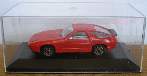 Porsche 928 S4 1986 red 1/43 Bburago/Italia NEW+showcased  #5407 instant wheels