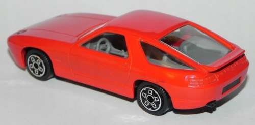 Porsche 928 S4 1986 red 1/43 Bburago/Italia NEW+showcased  #5407 instant wheels