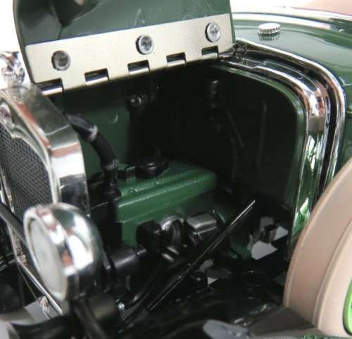Ford Model A Roadster 1931 green 1/18 Sunstar NEW+boxed  #8963 instant wheels